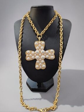 Huge 18k Gold Plated Oversized Maltese Cross Pearl Cabochon Chunky Long Necklace